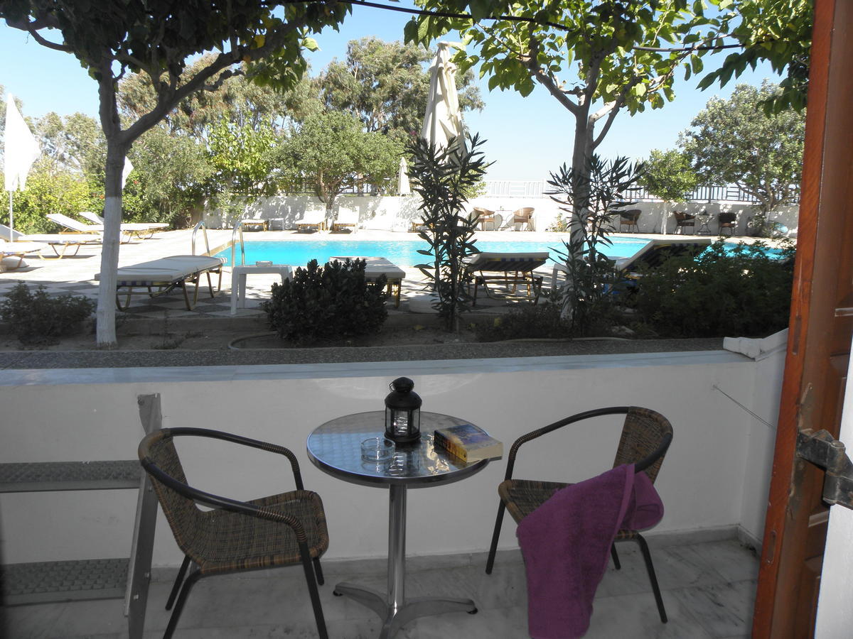 Areti Hotel Kamari (Santorini)