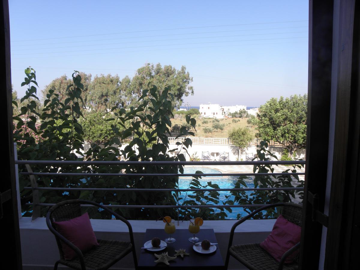 Hotel Areti Kamari (Santorini)