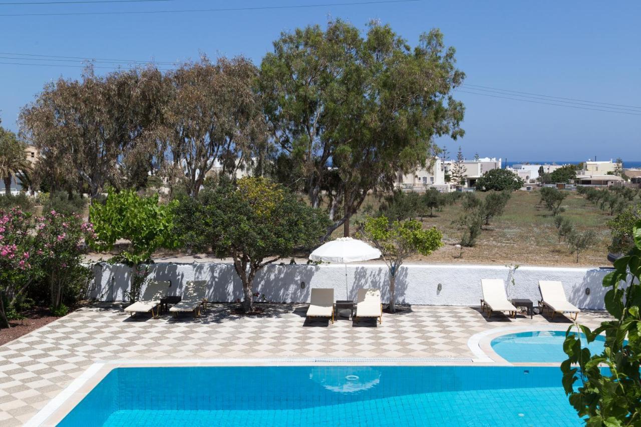 Areti Hotel Kamari (Santorini)