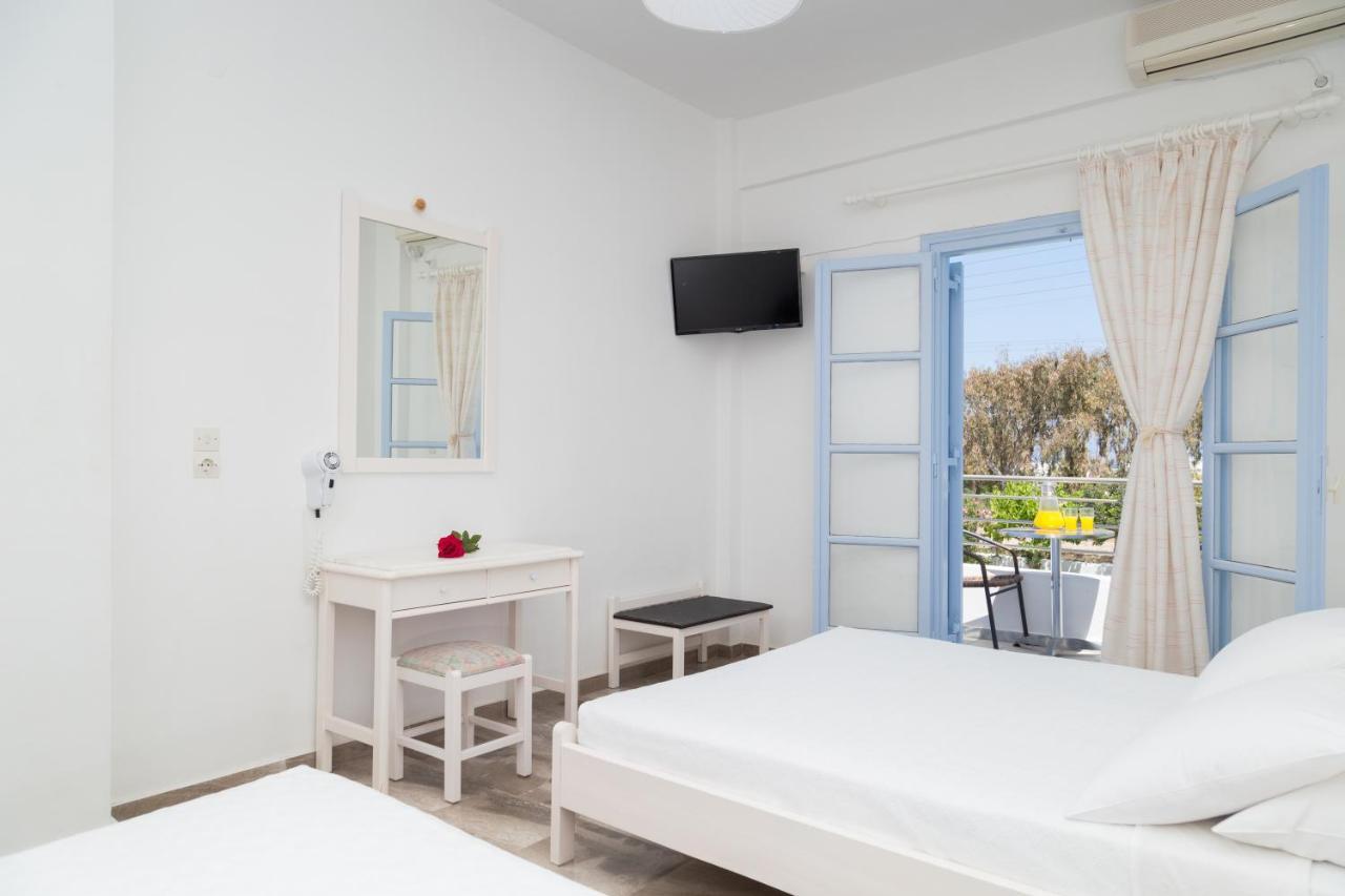 Areti 3* Kamari (Santorini)